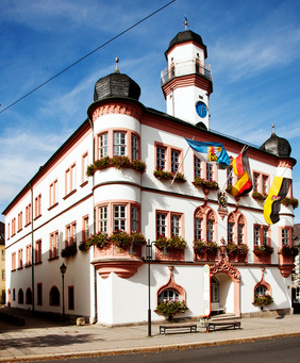 Umzug nach Hof - Das Rathaus von Hof an der Saale (Oberfranken).