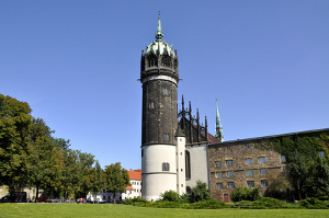 Umzug nach Lutherstadt Wittenberg - Schlosskirche zu Wittenberg. Hier schlug Martin Luther seine Thesen an das Tor.